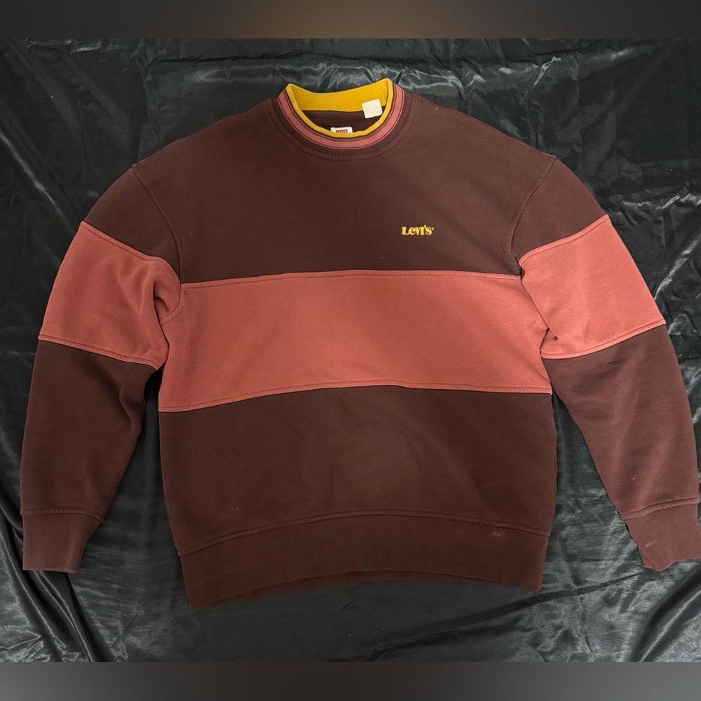 Levi’s sweater